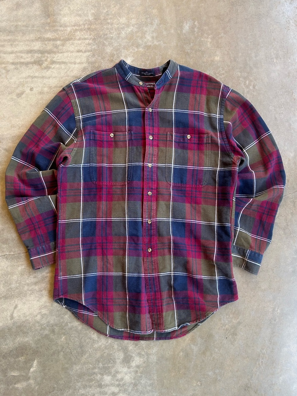 Roundtree & Yorke Red Navy Olive Plaid Button-Down Shirt
